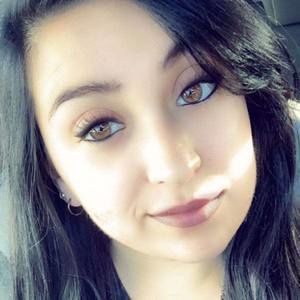 Meet your Posher, Nikki